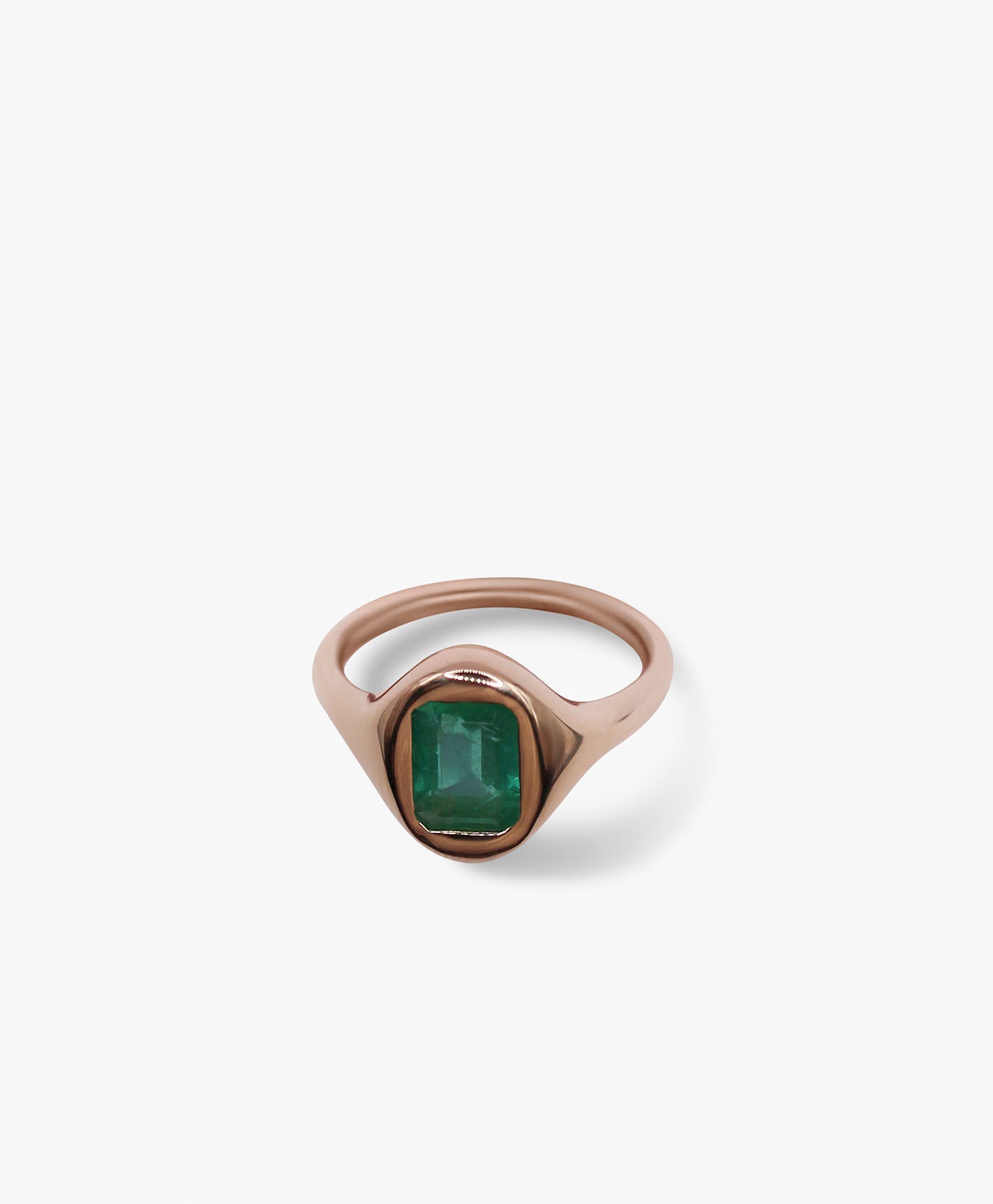 La Jolie Pink Ring Emerald edition.