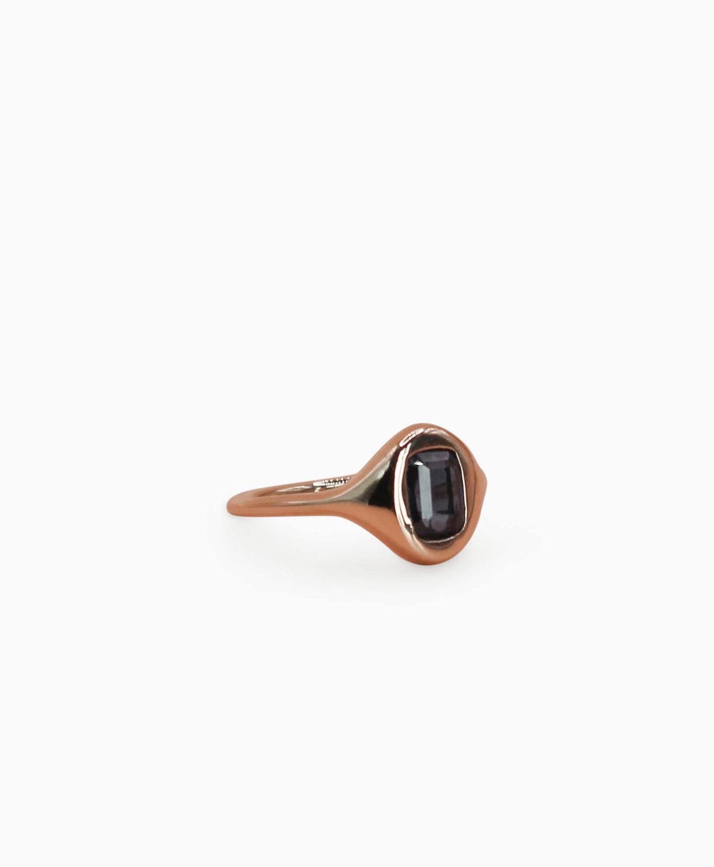 La Jolie pink ring Small Sapphire edition