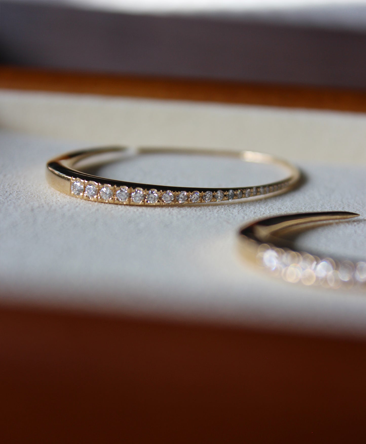 La Solide Diamond Earhoops