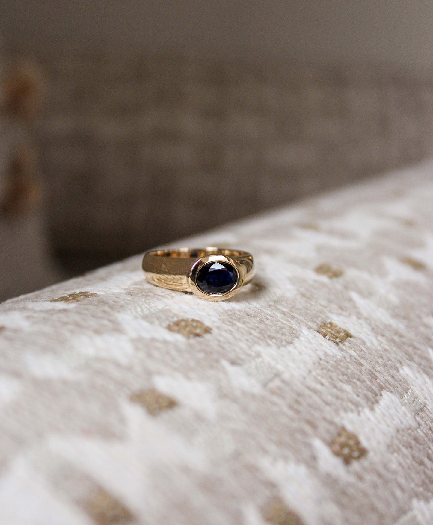 Le Classique bold ring