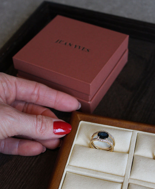 Le Trésor Cru Ring.